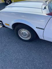 Buick Riviera 1982-thumb-6