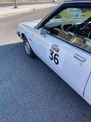 Buick Riviera 1982-thumb-7