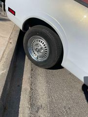 Buick Riviera 1982-thumb-15