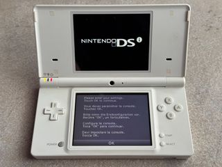 Nintendo DSi λευκό – Άριστη κατάσταση με κουτί και όλα τα παρελκόμενα