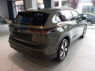 Volkswagen Tiguan 2025 1.5 eTSI MHEV ACT 150PS DSG More-thumb-3
