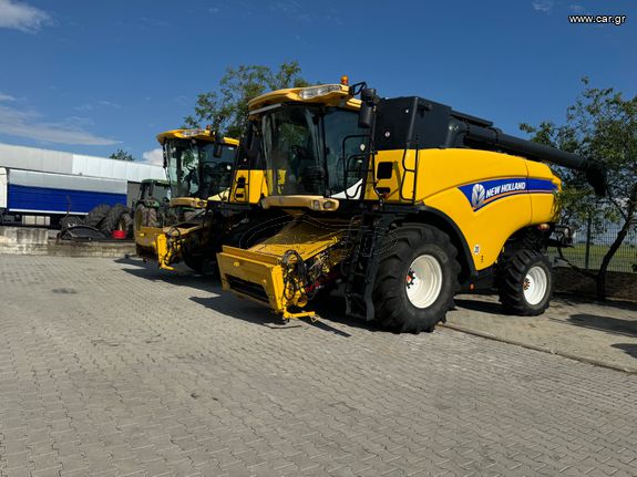 Θεριζοαλωνιστικές New Holland 2006 CX880