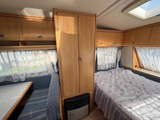 Hobby 2003 DE LUXE EASY 400 SF-thumb-15