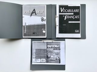 Φωτοτυπίες από 3 Βιβλία Εκμάθησης Γαλλικών Επίπεδο DELF Α2 έως B2, εκδόσεις ετών 1999-2005. Μεσα σε Γκρι Ντοσιέ 2 Κρίκων από το Πλαίσιο