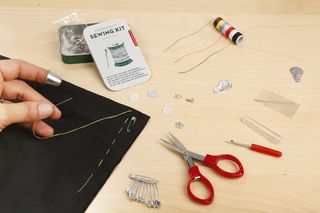 Emergency Sewing Kit (CD134) / Gadgets-thumb-2