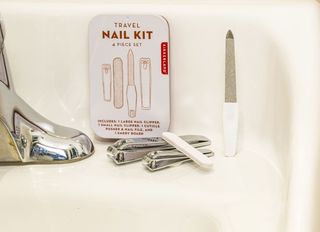 Travel Nail Kit (CD142) / Gadgets-thumb-2
