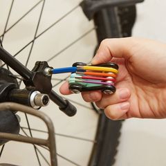 Rainbow 7-In-1 Multitool / Gadgets-thumb-3