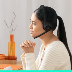 Logitech - Zone 300 wireless headset / Electronics-thumb-1