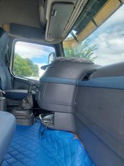 Volvo 2007 440-thumb-17
