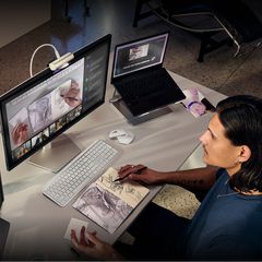 Logitech - MX Brio Ultra HD 4K Collaboration and Streaming Webcam - Graphite / Computers-thumb-2