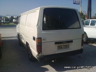 Toyota  hiace  '89-thumb-11