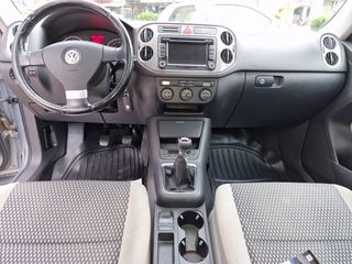 Volkswagen Tiguan 2008 TSI-thumb-14
