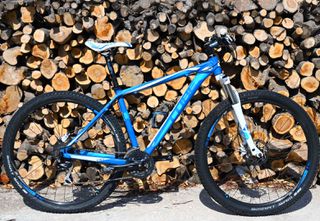 Mountain Cube 2018 AiM  29/M