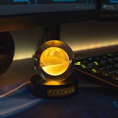 PAC-MAN Crystal Ball Light / Gadgets
