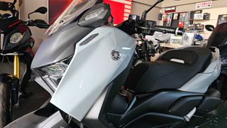 Yamaha XMAX 300 2026-thumb-9