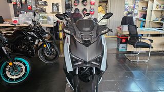 Yamaha XMAX 300 2026-thumb-13