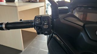 Yamaha XMAX 300 2026-thumb-25
