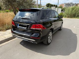 Mercedes-Benz GLE 250 2017-thumb-5