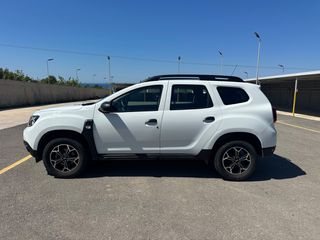 Dacia Duster 2024 4X4 DIESEL-thumb-4