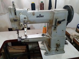 Ραπτομηχανή έμβολο-μπράτσο ADLER
