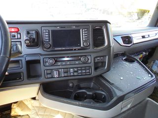 Scania 2017 S 500-thumb-11