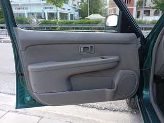Nissan Micra 2000-thumb-29