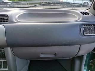Nissan Micra 2000-thumb-27