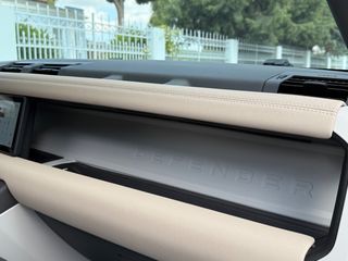 Land Rover Defender 2020 110 FIRST EDITION-thumb-18