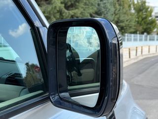 Land Rover Defender 2020 110 FIRST EDITION-thumb-33