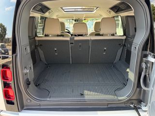 Land Rover Defender 2020 110 FIRST EDITION-thumb-22