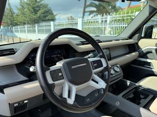 Land Rover Defender 2020 110 FIRST EDITION-thumb-16