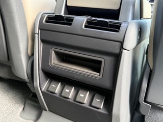 Land Rover Defender 2020 110 FIRST EDITION-thumb-34