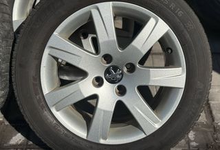 Peugeot Ζαντολάστιχα 16΄γνήσιες original Ζάντες αλουμινίου Peugeot 16' γνήσιες original 7Χ16  4X108  et32 Ελαστικά 205/55R16 Michelin