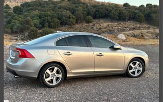 Volvo S60 2011 S60 TURBO  T3