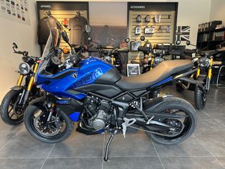 Triumph Tiger 800 2025