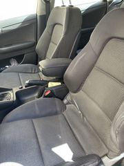 Audi A3 2005 1.6 FSI-thumb-10