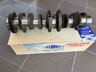 Στρόφαλος Σφυρίλατος (FORGED) Mercedes-Benz Vito 2010- EURO5 OM651 Με τέσσερα (4) αντίβαρα A6510302501