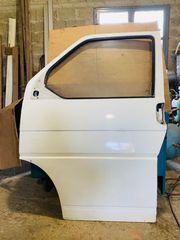 Γνήσια Αυθεντική Πορτα οδηγού VW T4 σε άριστη κατασταση άβαφη.