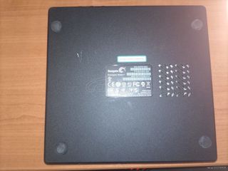 SEAGATE FREEAGENT THEATER +-thumb-2