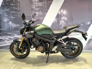 Honda CB 650 2026 R e-cluch ΑΤΟΚΑ-thumb-1