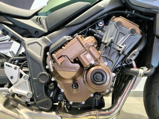 Honda CB 650 2026 R e-cluch ΑΤΟΚΑ-thumb-6