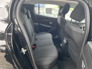 Peugeot 208 2022 PureTech 100 S&S EAT8 Acti 1.2-thumb-10