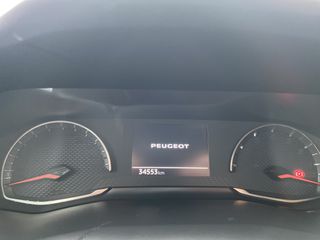 Peugeot 208 2022 PureTech 100 S&S EAT8 Acti 1.2-thumb-14