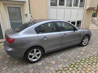 Mazda 3 2005 Mazda 3 Sedan 1.6-thumb-1