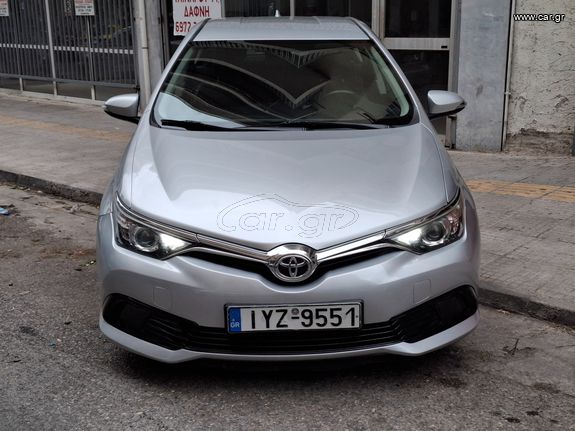 Toyota Auris 2018 1.4 D-4D DIESEL 6 TAXYTO
