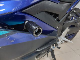 Μανιτάρια YAMAHA YZF-R3 21-24