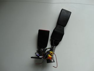 ΚΟΥΜΠΩΜΑ ΠΙΣΩ ΔΕΞΙΑΣ + ΜΕΣΑΙΑΣ ΖΩΝΗΣ MERCEDES E-CLASS  W212   2128600469    212 860 04 69