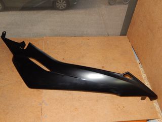 ΚΑΛΥΜΜΑ ΠΑΤΩΜΑΤΟΣ ΔΕΞΙ HONDA FORZA 300 350