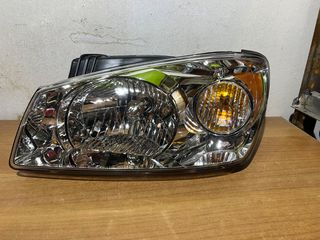 Φαναρι Εμ αρ για Kia cerato