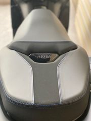 Yamaha XMAX 300 2026 EURO 5-thumb-2